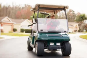 Read more about the article The Benefits of Using a Golf Cart