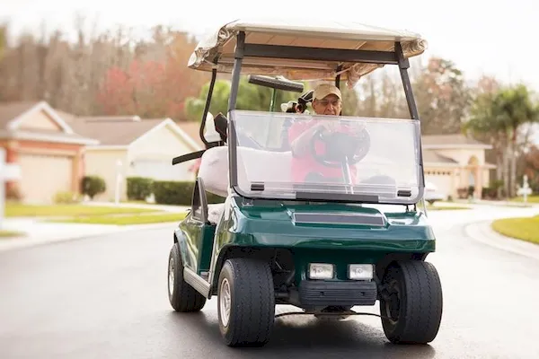 You are currently viewing The Benefits of Using a Golf Cart