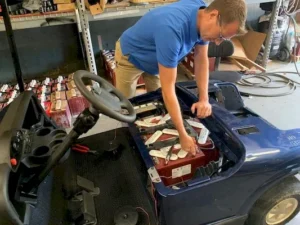 Read more about the article Golf Cart Battery Maintenance Guide